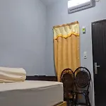 Oyo 90119 Dorowati Guesthouse Syariah