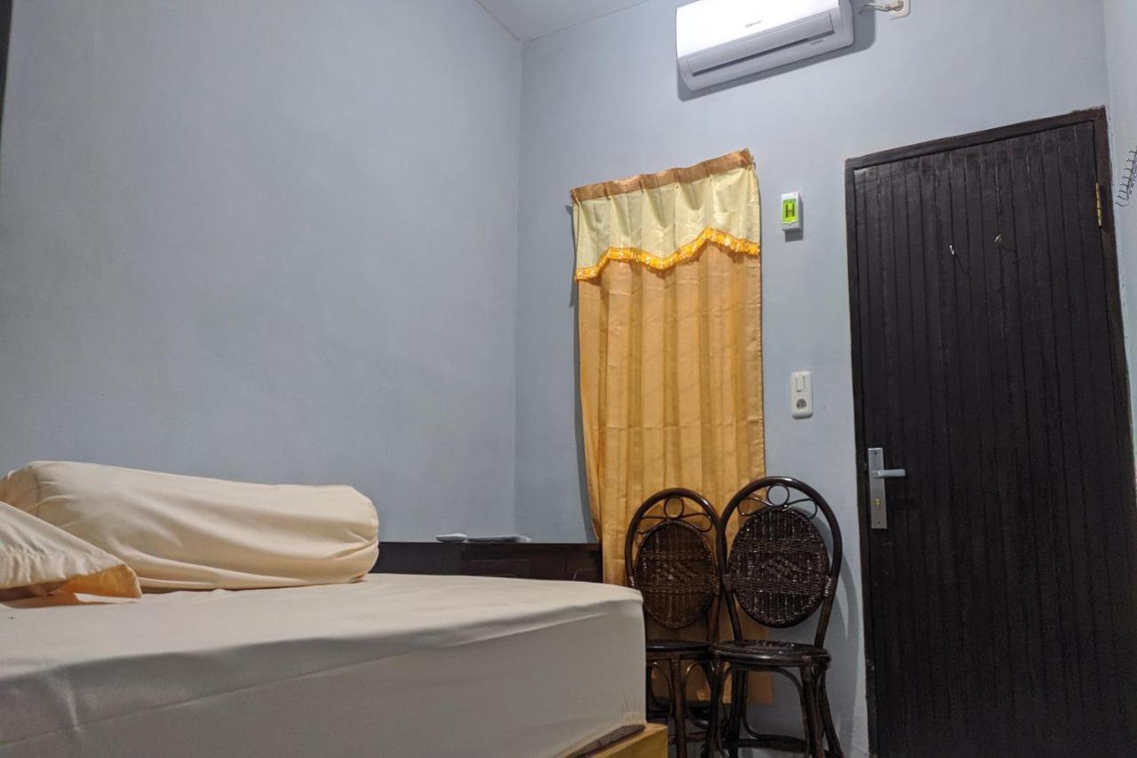 Oyo 90119 Dorowati Syariah Hotel